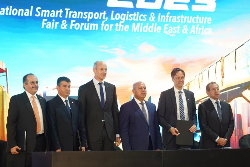أوراسكوم للإنشاءات توقع مشروعين جديدين في قطاع النقل في جمهورية مصر العربية